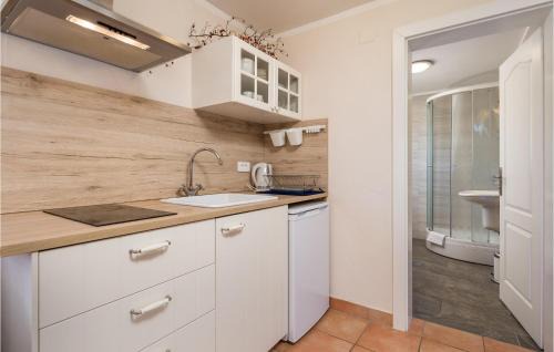 Rakovica House | Nice Home In Rakovicko Seliste With Wifi