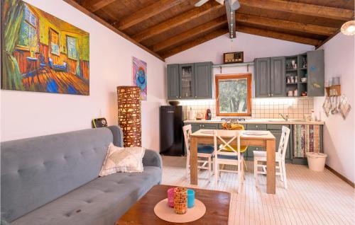 Cove Basina (Jelsa) House | Nice Home In Stari Grad