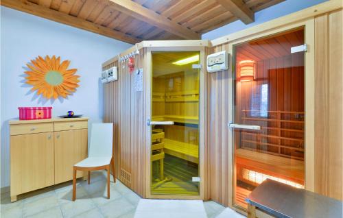 Gornji Kneginec House | Nice Home In Varazdin Breg With Sauna