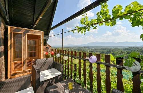 Klenovnik House | Nice home in Vukovoj with sauna