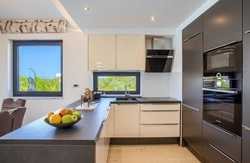 Zaton House | Nice home in Zaton with private swimming pool, can be inside or outside