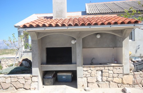 Rtina Apartment | Njaco - Two Bedroom Apartment with Balcony and Sea View