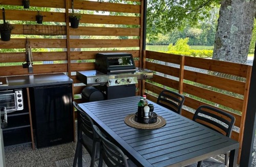 Metlika Apartment | NOBLEJA - BIG BERRY - Kolpa - Metlika