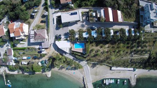 Rtina Hostel | Odmoree Camping
