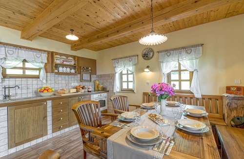 Brezice Ski Chalet | Oldhouse Knezovo with Private Garden, Sromlje, Slovenia