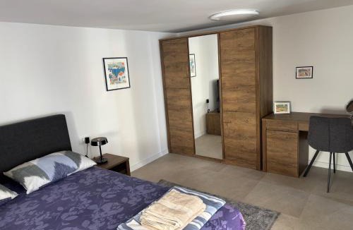 Komarna Apartment | Olive Tree Apartment