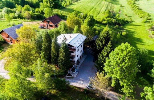 Grabovac Apartment | OLIVER HOUSE- APARTMENT #3
