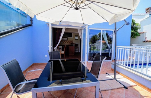 Crveni Vrh Apartment | One bedroom apartment with balcony and sea view Crveni Vrh, Umag (A-27174-b)