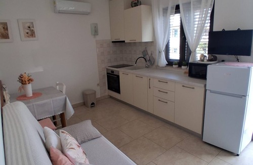 Stari Grad Apartment | One bedroom apartment with balcony Stari Grad, Hvar (A-18458-b)