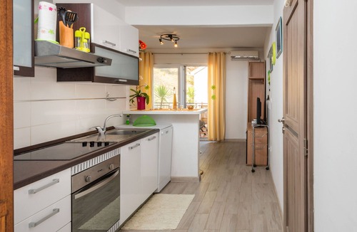 Zastrazisce Apartment | One bedroom apartment near beach Cove Vela Stiniva, Hvar (A-6864-a)