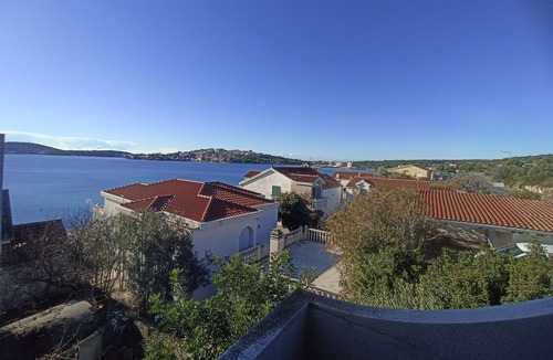 Podglavica Apartment | One bedroom apartment near beach Stupin Čeline, Rogoznica (A-21043-c)