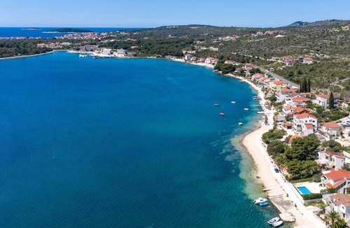 Podglavica Apartment | One bedroom apartment near beach Stupin Čeline, Rogoznica (A-21043-c)