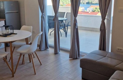 Grebastica Apartment | One bedroom apartment with terrace and sea view Grebaštica, Šibenik (A-4254-d)