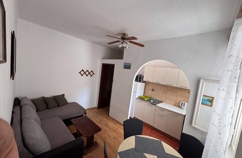 Zuljana Apartment | One bedroom apartment near beach Žuljana, Pelješac (A-25064-d)