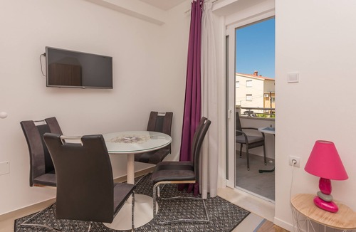 Ratac Apartment | One bedroom apartment with balcony Makarska (A-25826-b)