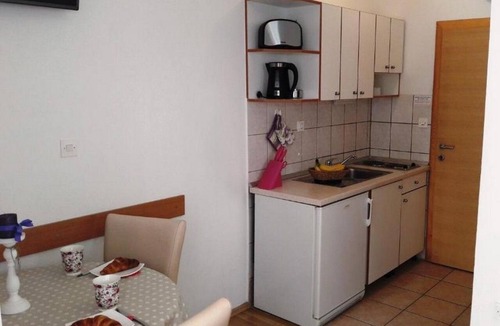 Gorinka Apartment | One bedroom apartment with balcony and sea view Makarska (A-27979-a)