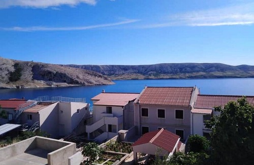Metajna Apartment | One bedroom apartment with terrace and sea view Metajna, Pag (A-20521-b)