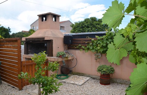 Nevidane Apartment | One bedroom apartment near beach Neviđane, Pašman (A-11902-d)