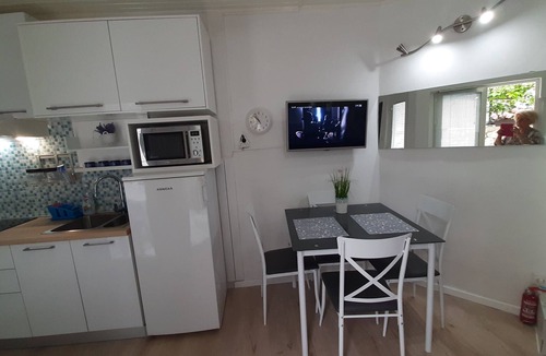 Gajac Apartment | One bedroom apartment with terrace Gajac, Pag (A-25352-b)