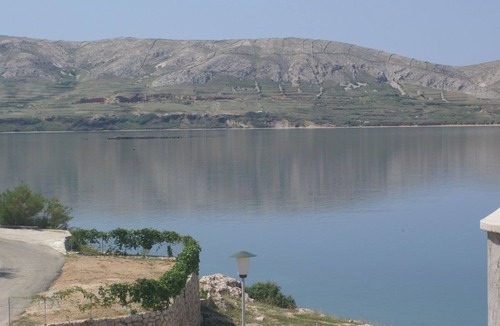 Zubovici Apartment | One bedroom apartment near beach Zubovići, Pag (A-4125-a)