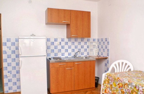 Kustici Apartment | One bedroom apartment near beach Kustići, Pag (A-4129-c)