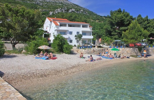Cove Tri Zala (Zrnovo) Apartment | One bedroom apartment near beach Kučište - Perna, Pelješac (A-4545-e)