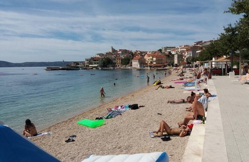 Igrane Apartment | One bedroom apartment near beach Igrane (Makarska) (A-311-b)