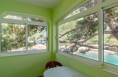 Blato Apartment | One bedroom apartment near beach Cove Zaglav, Korčula (A-9320-b)
