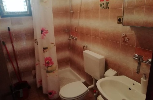 Mandre Apartment | One bedroom apartment near beach Mandre, Pag (A-8655-a)