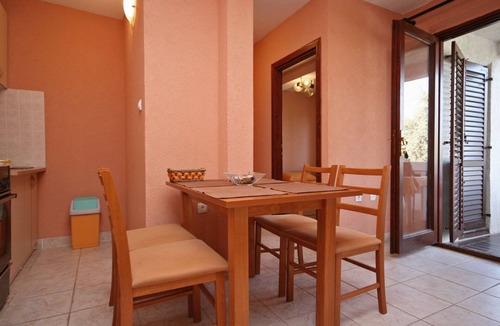 Cizici Apartment | One bedroom apartment with terrace and sea view Čižići, Krk (A-5469-b)
