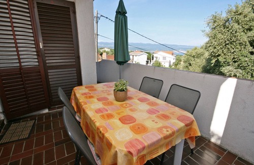 Cizici Apartment | One bedroom apartment with terrace and sea view Čižići, Krk (A-5469-b)