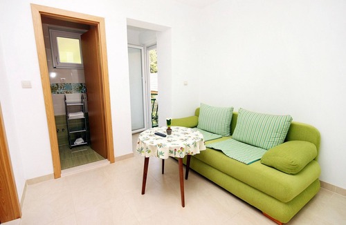 Drvenik Apartment | One bedroom apartment with balcony and sea view Drvenik Donja vala, Makarska (A-6701-c)