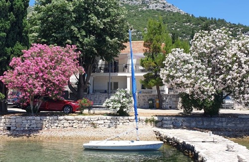 Viganj Apartment | One bedroom apartment with terrace and sea view Viganj, Pelješac (A-24522-d)