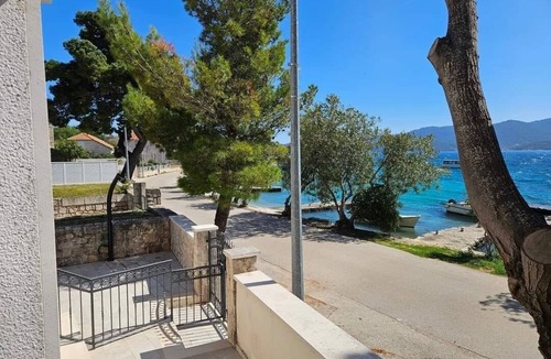 Viganj Apartment | One bedroom apartment with terrace and sea view Viganj, Pelješac (A-24522-d)