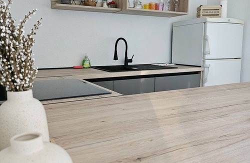 Zavala Apartment | One bedroom apartment with balcony and sea view Zavala, Hvar (A-128-f)