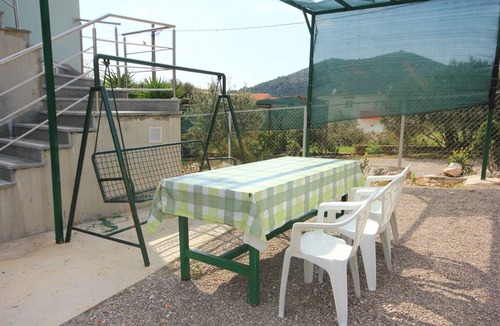 Poljica Apartment | One bedroom apartment with terrace and sea view Poljica, Trogir (A-10010-b)