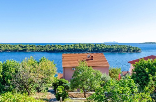 Blato Apartment | One bedroom apartment with terrace and sea view Karbuni, Korčula (A-13217-b)