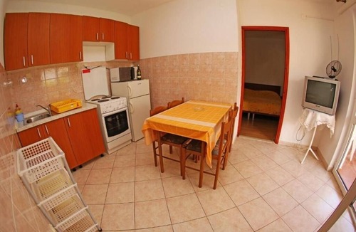 Krizna luka Apartment | One bedroom apartment with balcony Hvar (A-25301-c)