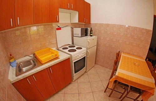 Krizna luka Apartment | One bedroom apartment with balcony Hvar (A-25301-c)