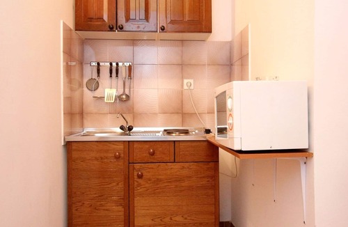 Mandre Apartment | One bedroom apartment with terrace and sea view Mandre, Pag (A-3557-a)