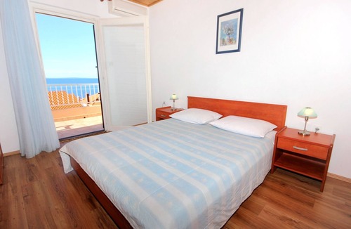 Mandre Apartment | One bedroom apartment with terrace and sea view Mandre, Pag (A-3557-a)