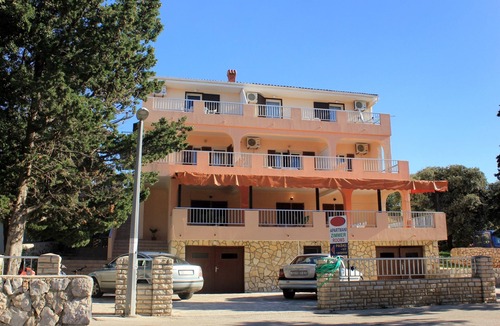 Mandre Apartment | One bedroom apartment with air-conditioning Mandre, Pag (A-3557-b)