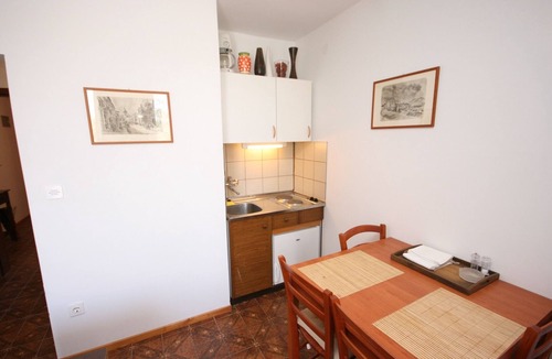 Mandre Apartment | One bedroom apartment with terrace and sea view Mandre, Pag (A-6474-c)