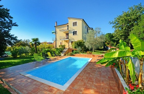 Valica Apartment | One bedroom apartment with a swimming pool Valica, Umag (A-27200-a)