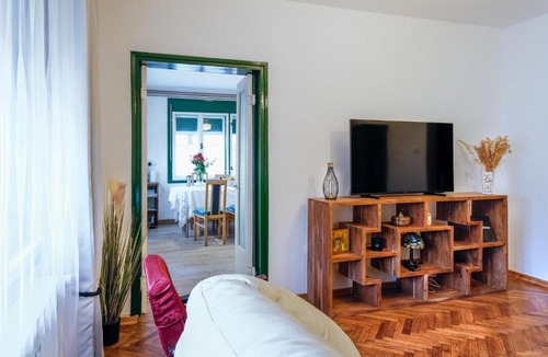 Jastrebarsko House | OPG Kuzmanović