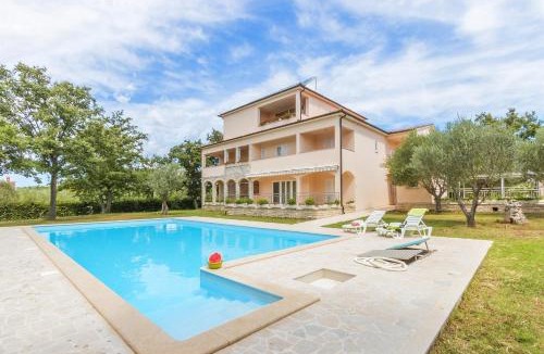 Pavicini House | Pansion Oliva