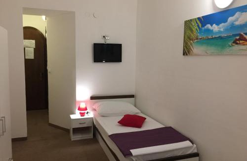 Novi Vinodolski Hotel | Pansion Ruža