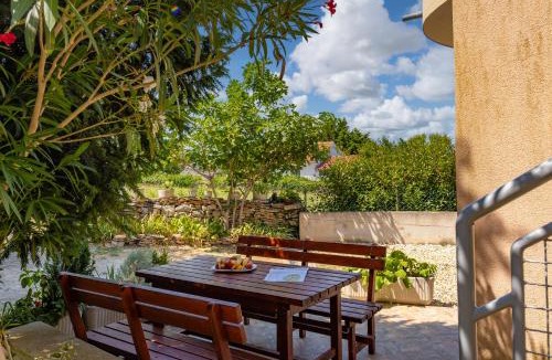 Kavran Apartment | Peaceful Retreat Apartments with Terrace