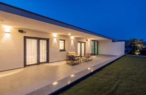 Mejasi Apartment | Penthouse Alure
