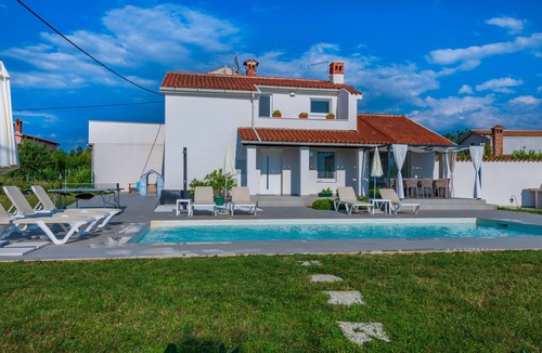Butkovici House | Perfect summer sunsets await you at Villa Kati Bati